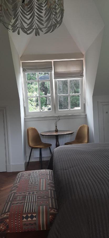 Huize Koempoelan Bed & Breakfast Naarden Ngoại thất bức ảnh