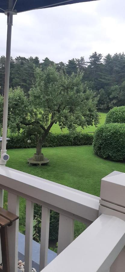 Huize Koempoelan Bed & Breakfast Naarden Ngoại thất bức ảnh