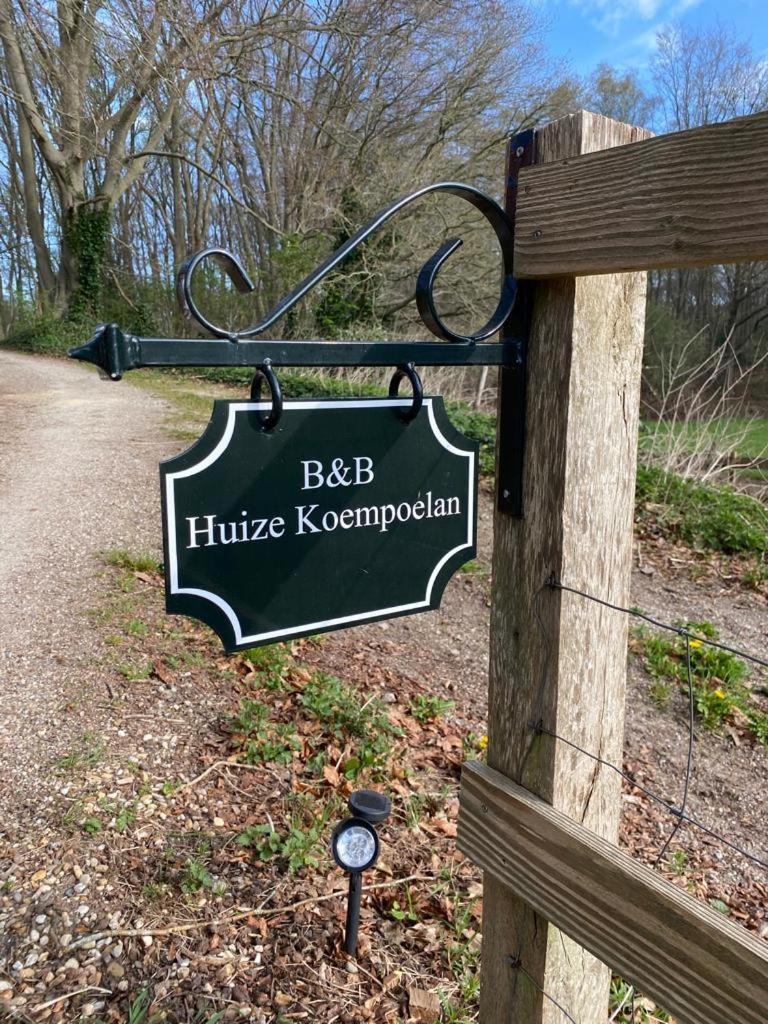 Huize Koempoelan Bed & Breakfast Naarden Ngoại thất bức ảnh